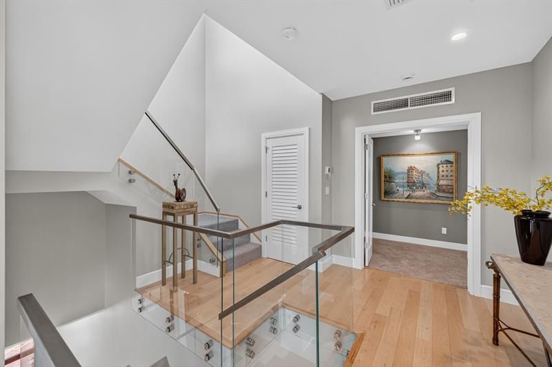 2024 Harbourview Drive, Fort Lauderdale, FL 33316 Photo