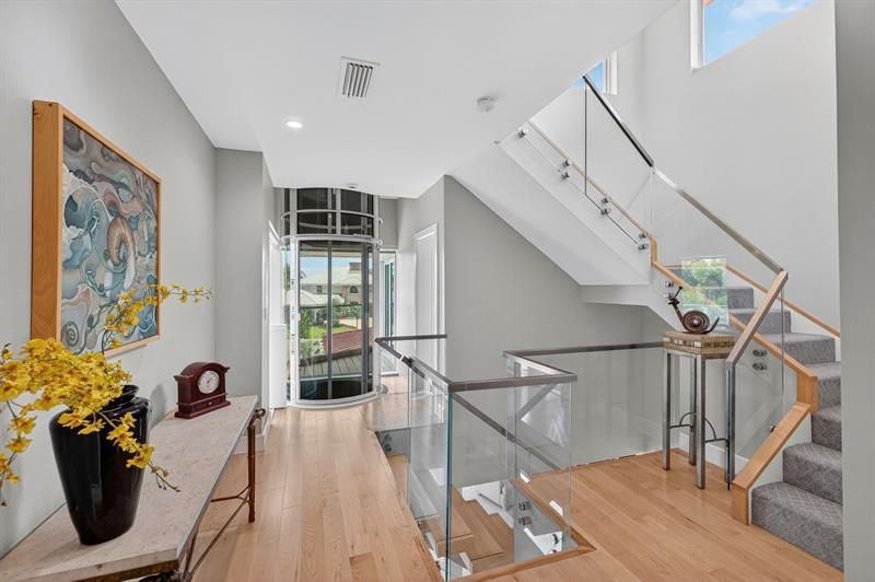 2024 Harbourview Drive, Fort Lauderdale, FL 33316 Photo