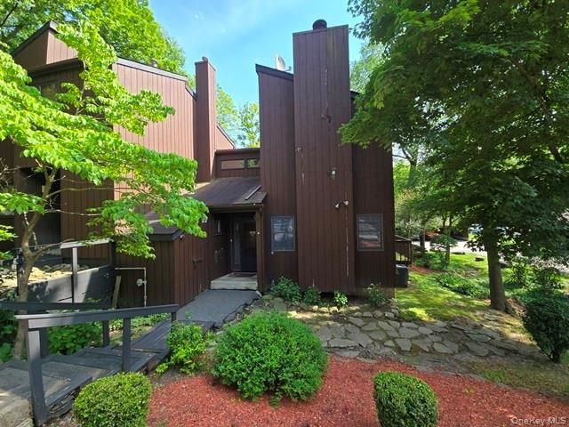 15 Redwood Drive, Highland Mills, NY 10930 Main Photo