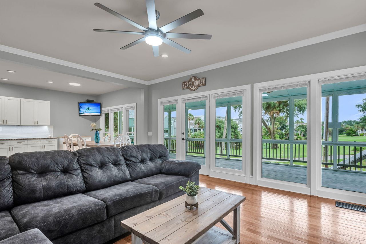 6 Frank Sottile Lane Photo 5