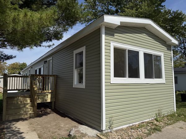 62 Brushwood Drive, Matteson, IL 60443