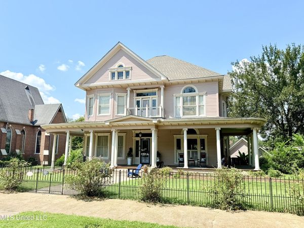 433 S Main Street, Grenada, MS 38901