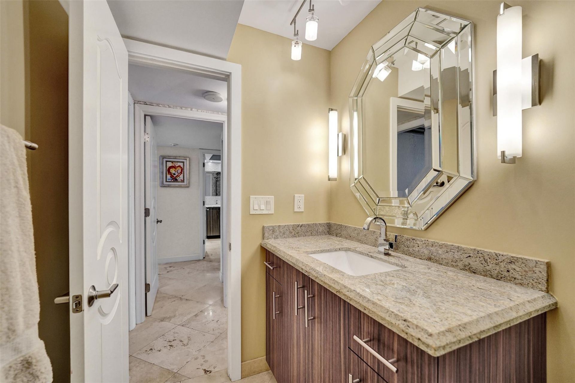 936 Intracoastal Drive, Unit 11c, Fort Lauderdale, FL 33304 Photo