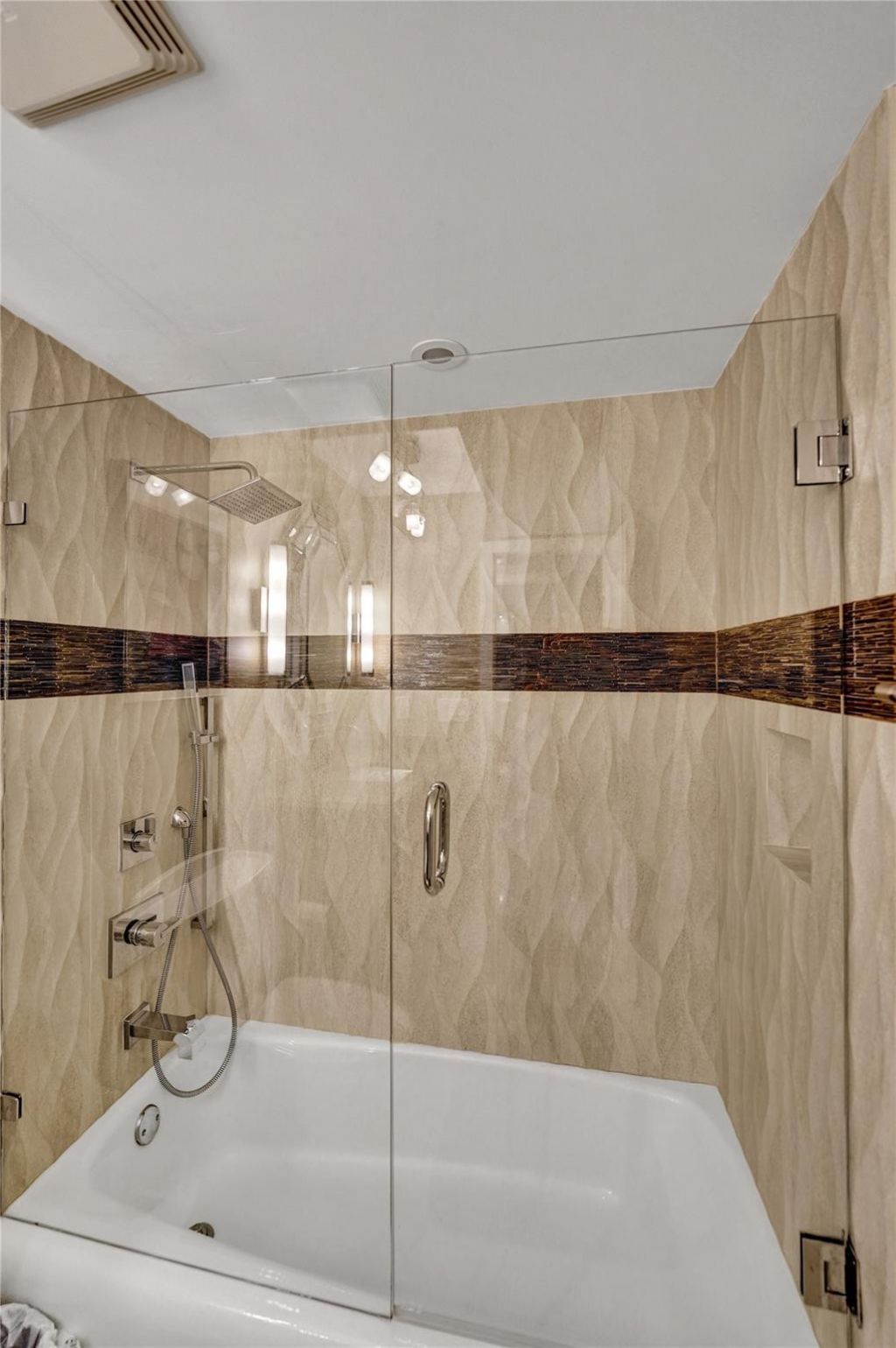 936 Intracoastal Drive, Unit 11c, Fort Lauderdale, FL 33304 Photo