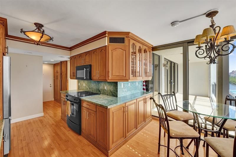 936 Intracoastal Dr, Unit 11C, Fort Lauderdale, FL 33304 Photo