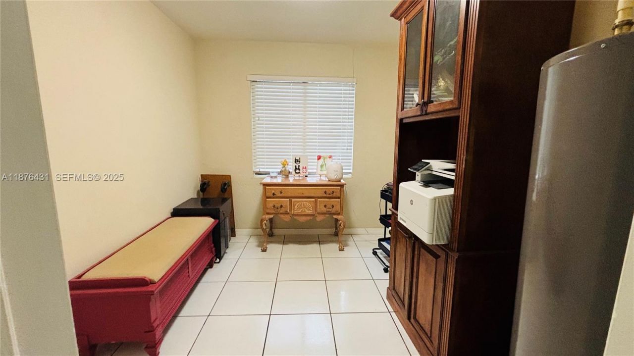 16605 SW 90th St, Miami, FL 33196 Photo