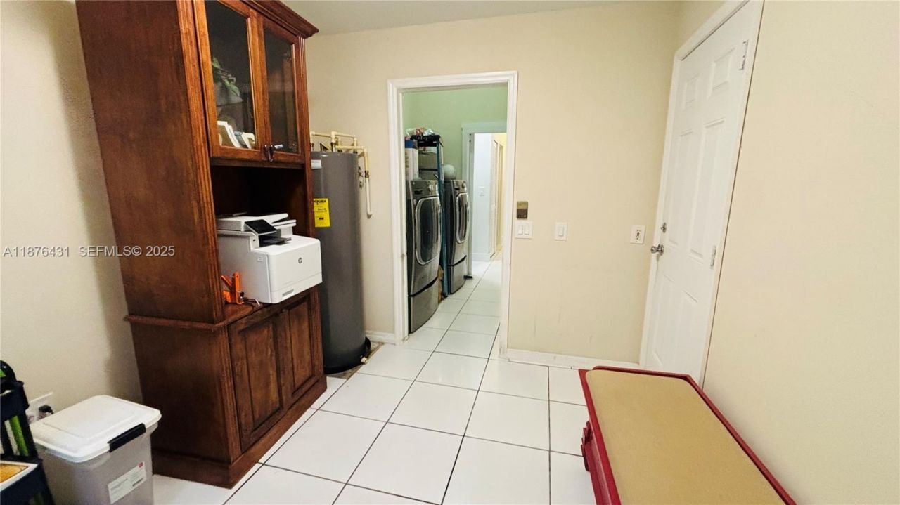 16605 SW 90th St, Miami, FL 33196 Photo