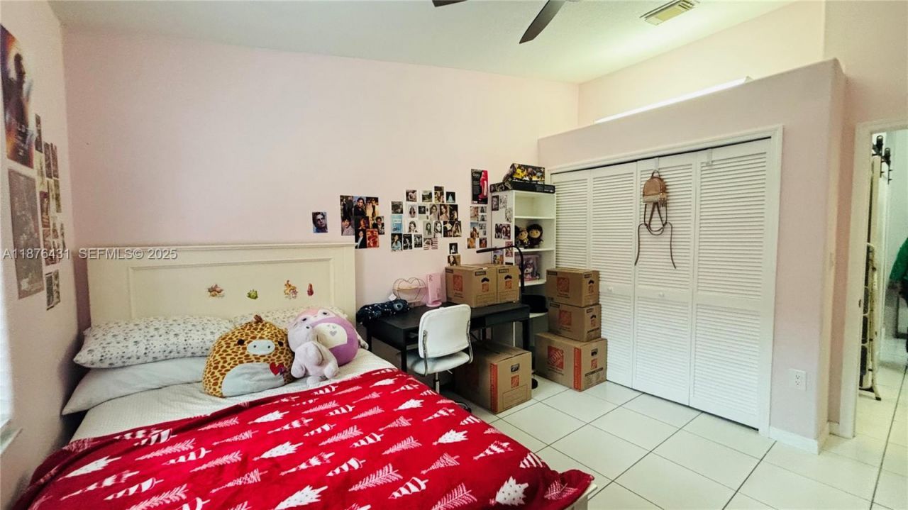 16605 SW 90th St, Miami, FL 33196 Photo