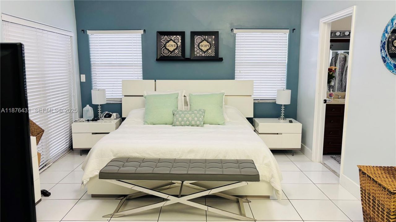 16605 SW 90th St, Miami, FL 33196 Photo