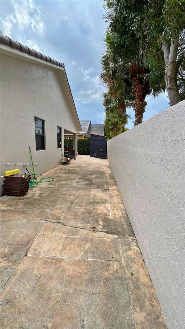 16605 SW 90th St, Miami, FL 33196 Photo