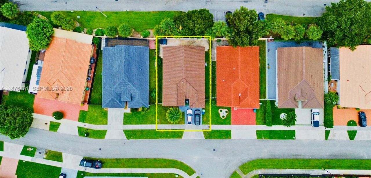 16605 SW 90th St, Miami, FL 33196 Photo