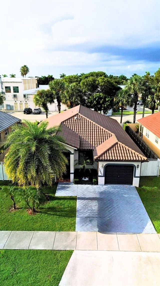 16605 SW 90th St, Miami, FL 33196 Photo