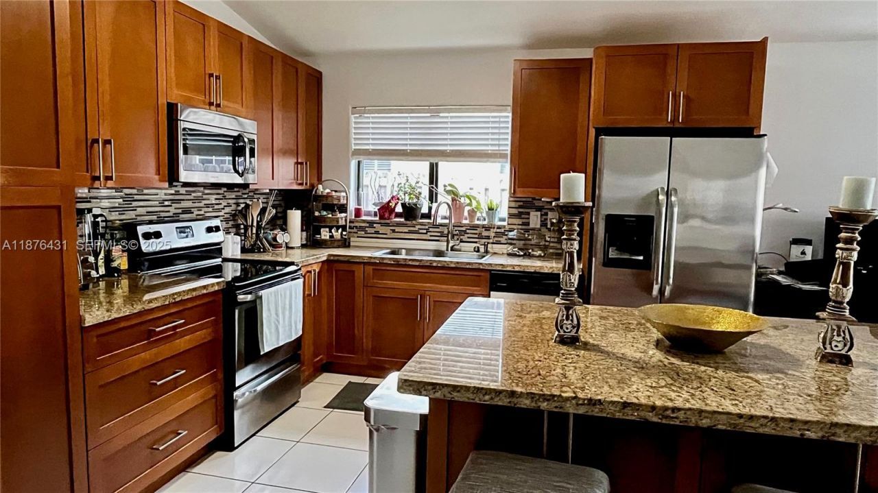 16605 SW 90th St, Miami, FL 33196 Photo