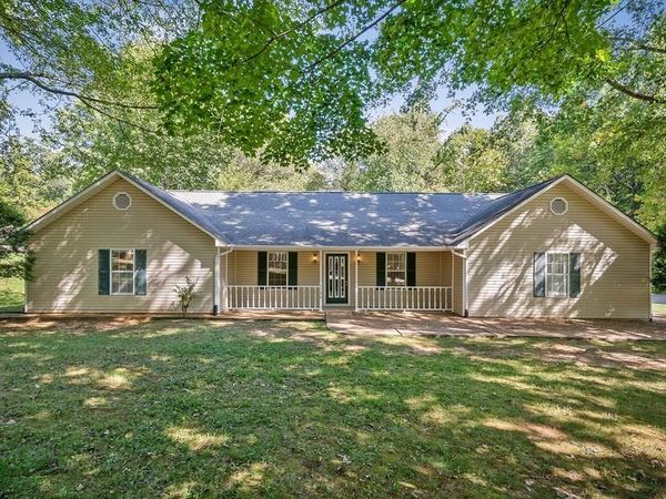 1146 Tanglewood Dr, Cookeville, TN 38501