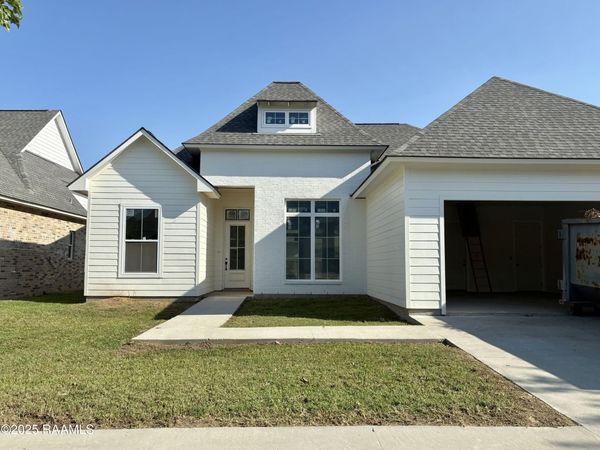 225 Treescape Drive , Lafayette, LA 70508
