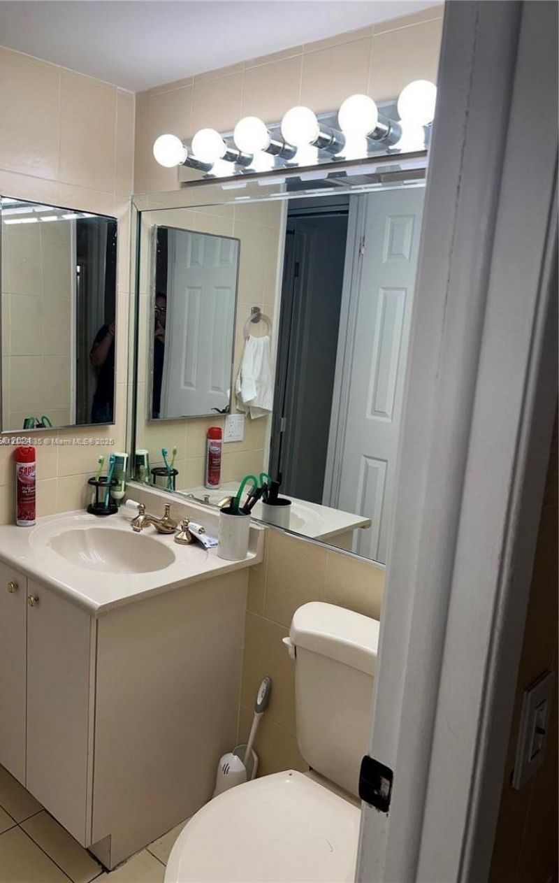 8875 Fontainebleau Blvd, Unit 203, Miami, FL 33172 Photo