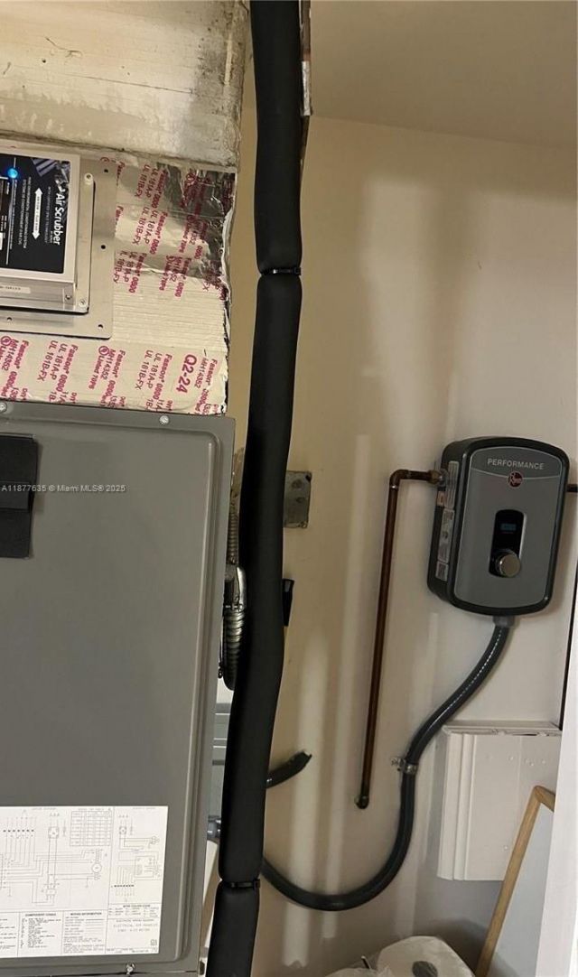 8875 Fontainebleau Blvd, Unit 203, Miami, FL 33172 Photo