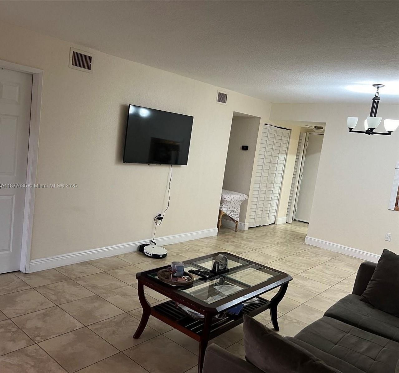 8875 Fontainebleau Blvd, Unit 203, Miami, FL 33172 Photo