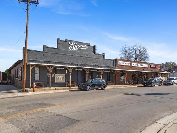 508 N Center Avenue , Unit B, Brownwood, TX 76801