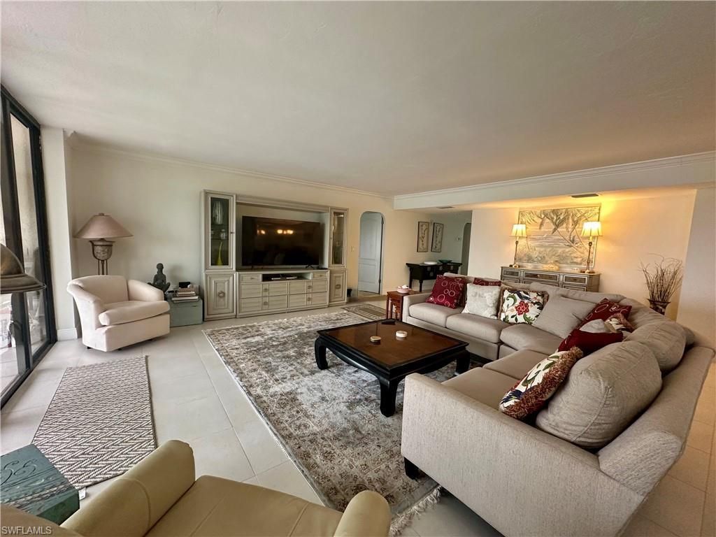 10951 Gulf Shore Dr, Unit 804, Naples, FL 34108 Photo