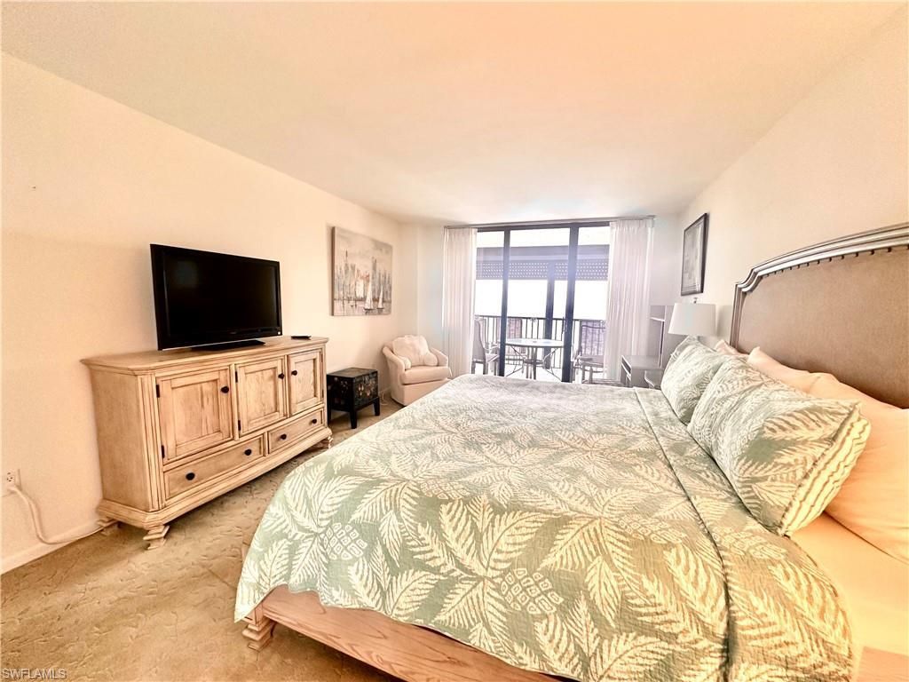 10951 Gulf Shore Dr, Unit 804, Naples, FL 34108 Photo