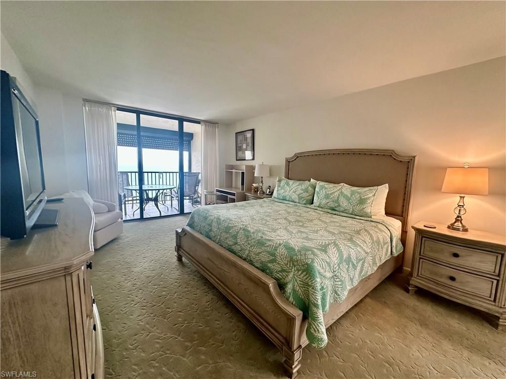 10951 Gulf Shore Dr, Unit 804, Naples, FL 34108 Photo