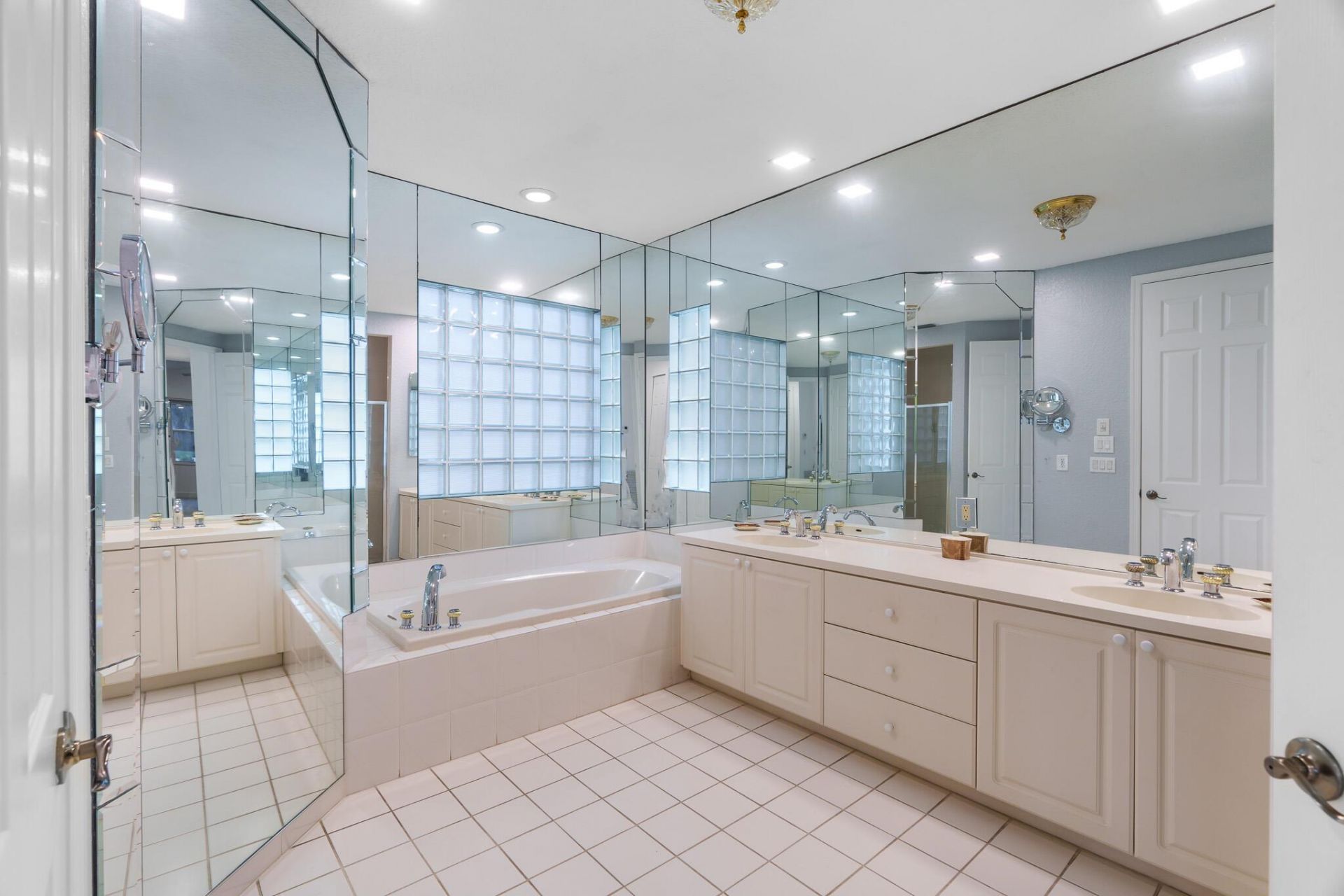 16112 Villa Vizcaya Place, Delray Beach, FL 33446 Photo