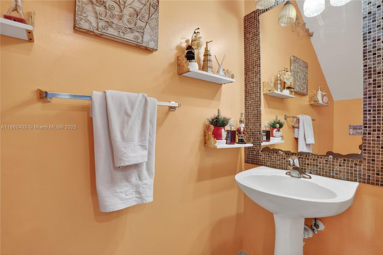 3445 NW 14th Ct, Lauderhill, FL 33311 Photo