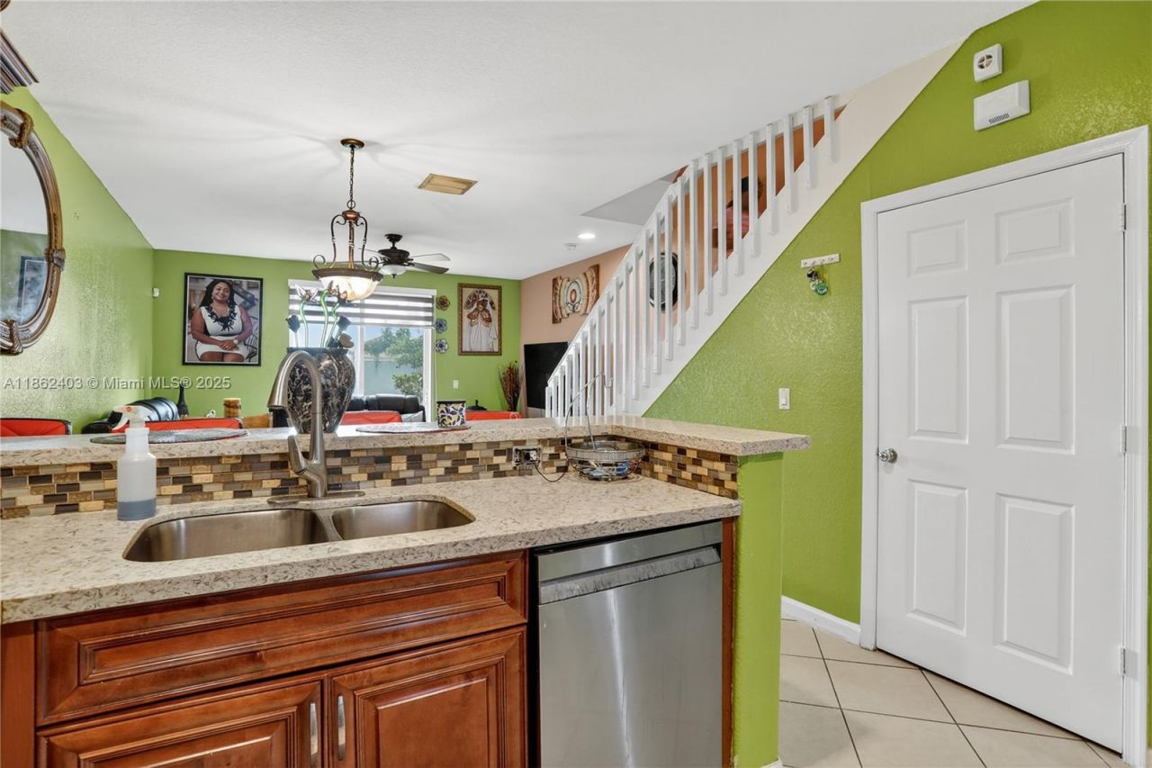 3445 NW 14th Ct, Lauderhill, FL 33311 Photo