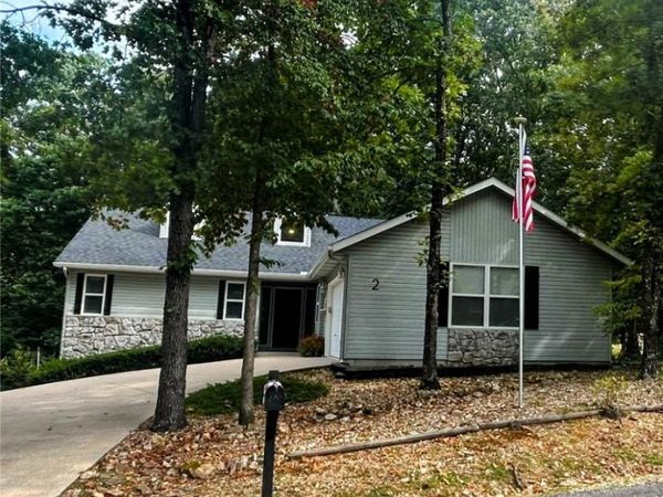 2 Stewkley Lane, Bella Vista, AR 72714
