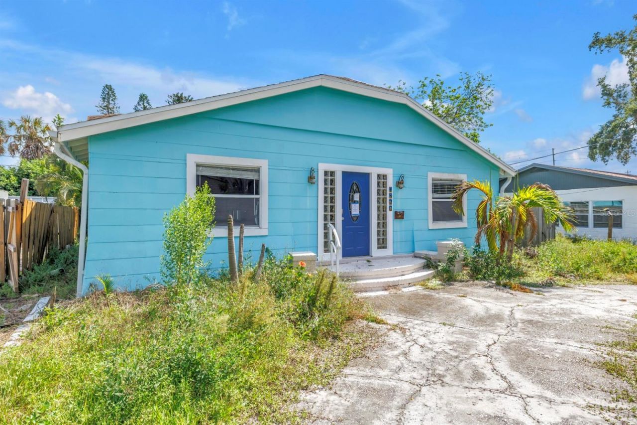 1820 Montana Avenue Ne, Saint Petersburg, FL 33703 Main Photo