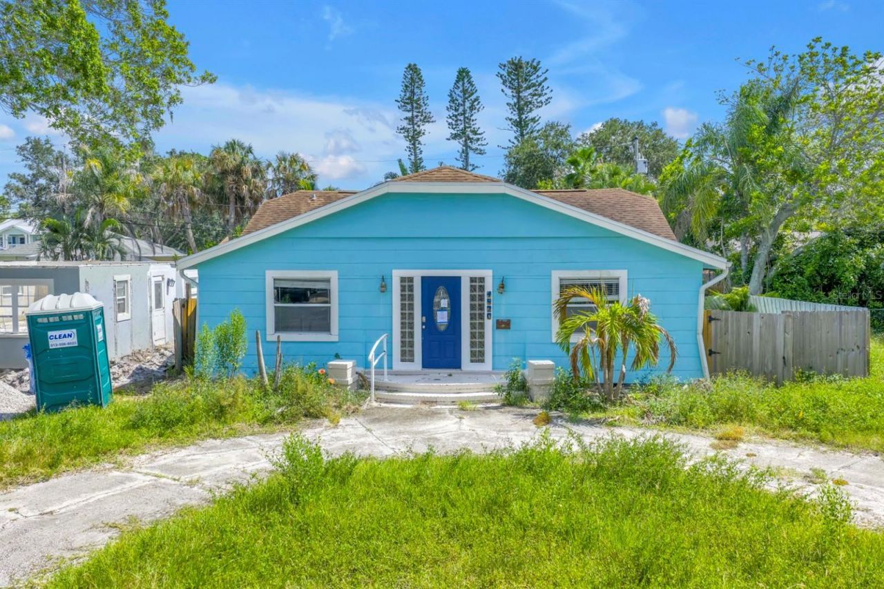 1820 Montana Avenue Ne, Saint Petersburg, FL 33703 Photo