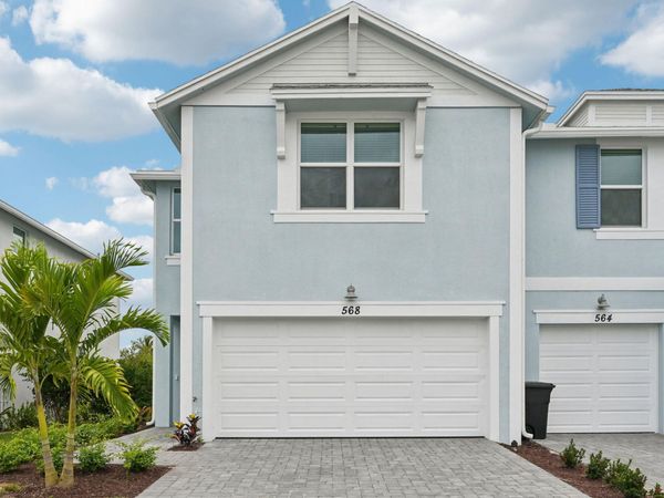 568 Salisbury Circle, Fort Pierce, FL 34982