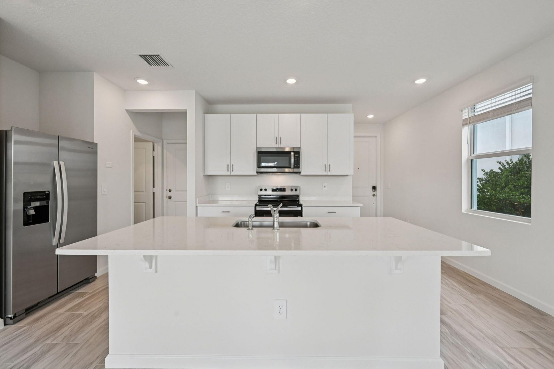 568 Salisbury Circle, Fort Pierce, FL 34982 Photo