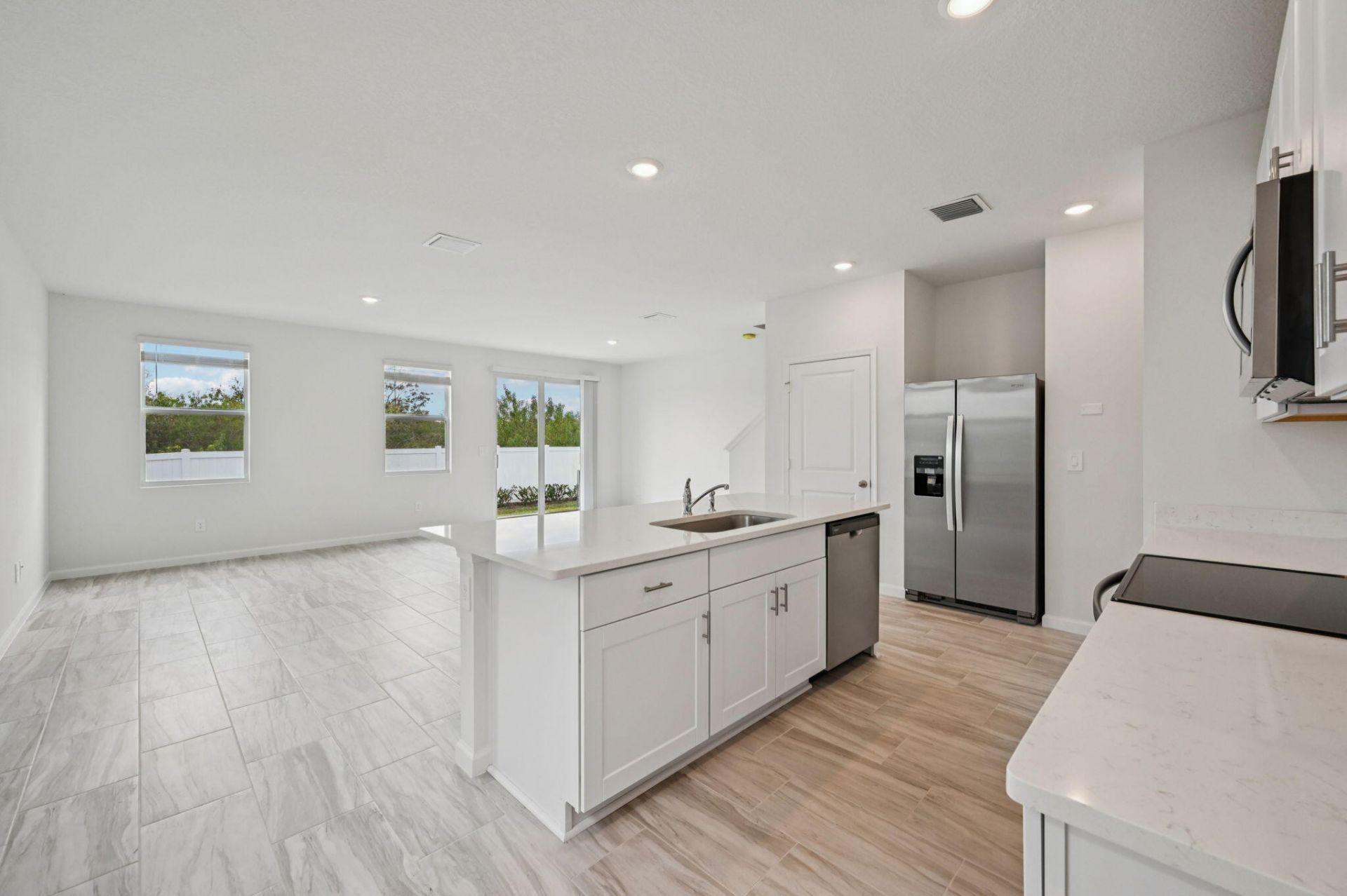 568 Salisbury Circle, Fort Pierce, FL 34982 Photo