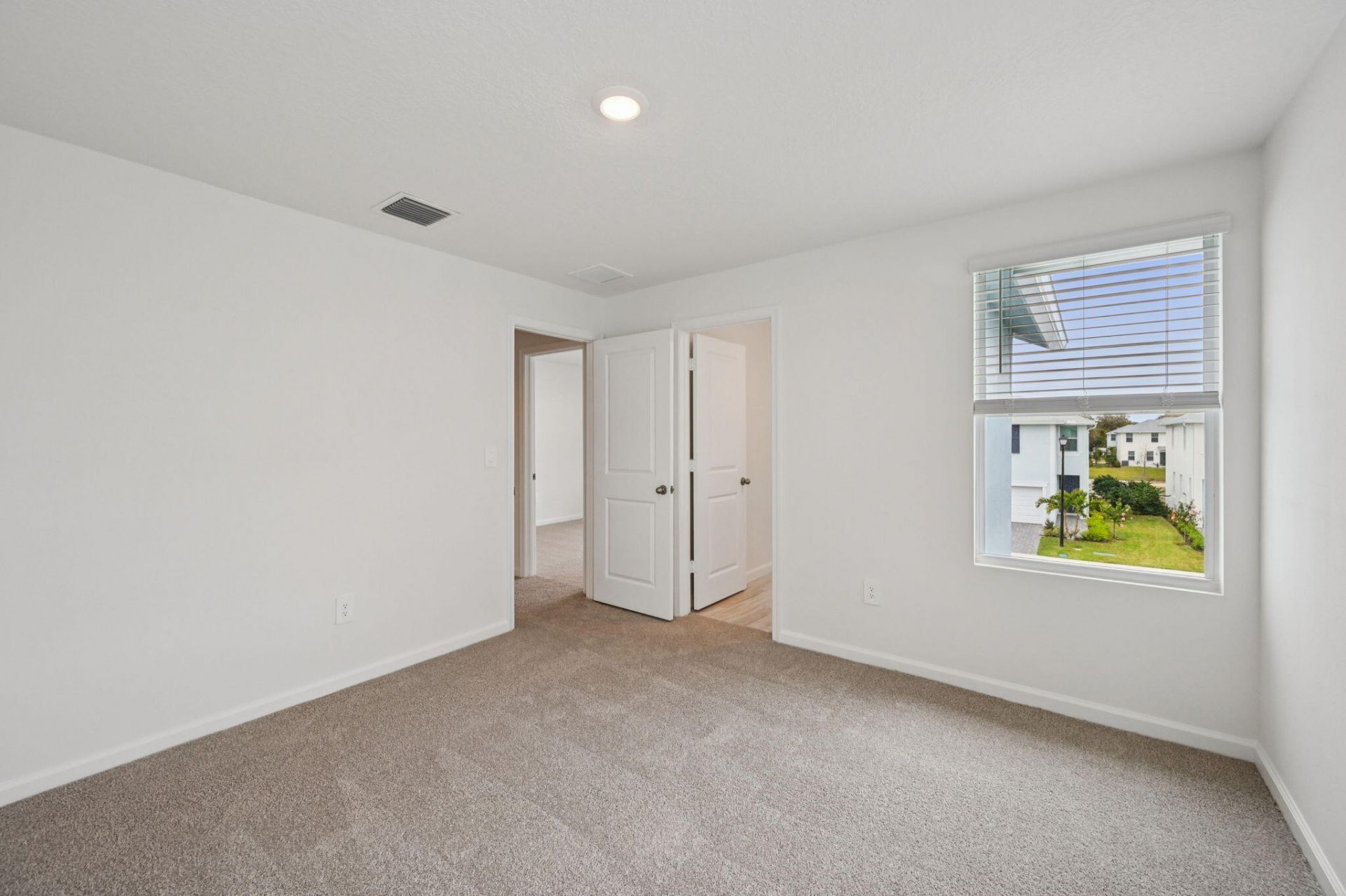 568 Salisbury Circle, Fort Pierce, FL 34982 Photo