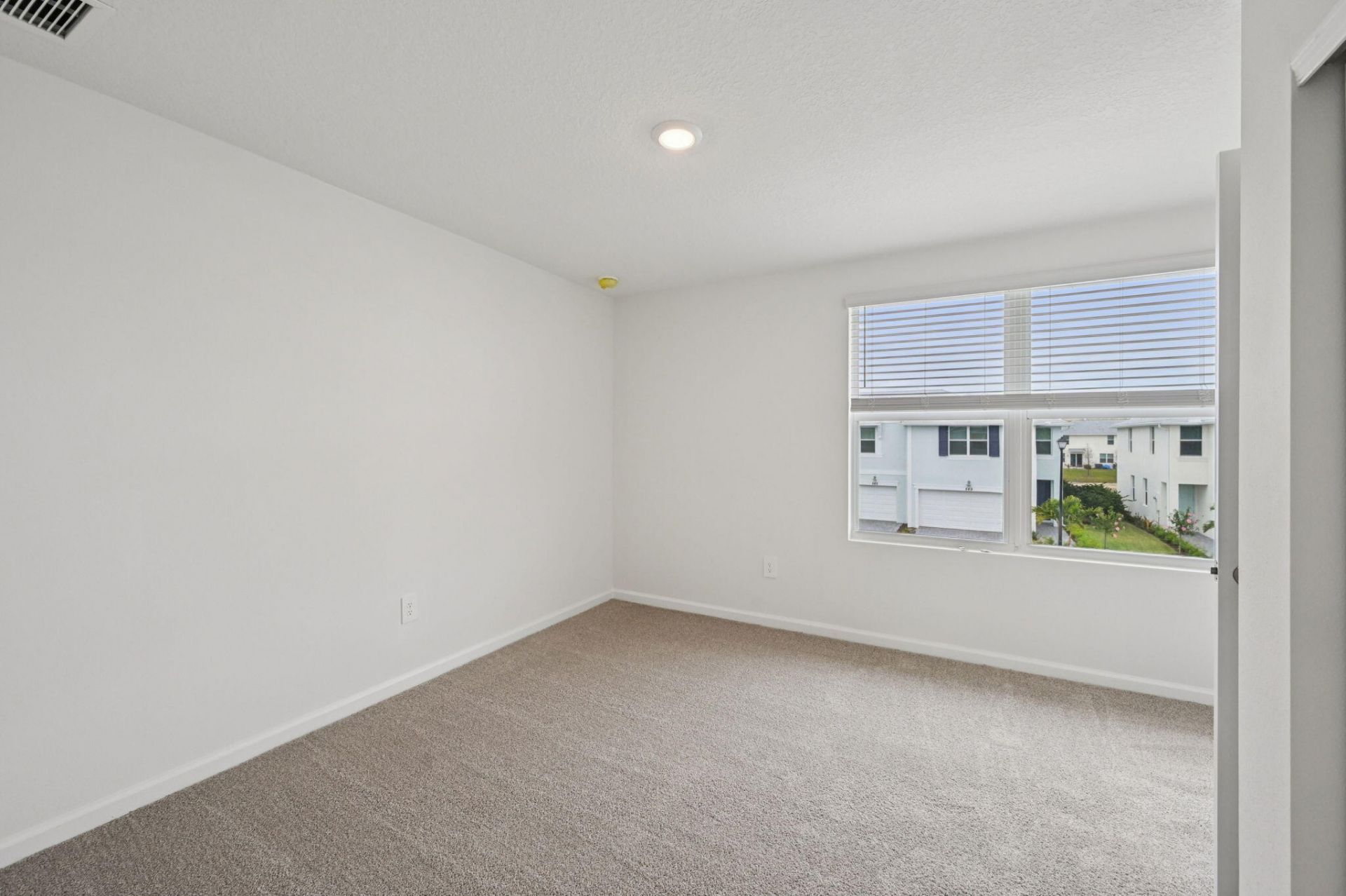 568 Salisbury Circle, Fort Pierce, FL 34982 Photo