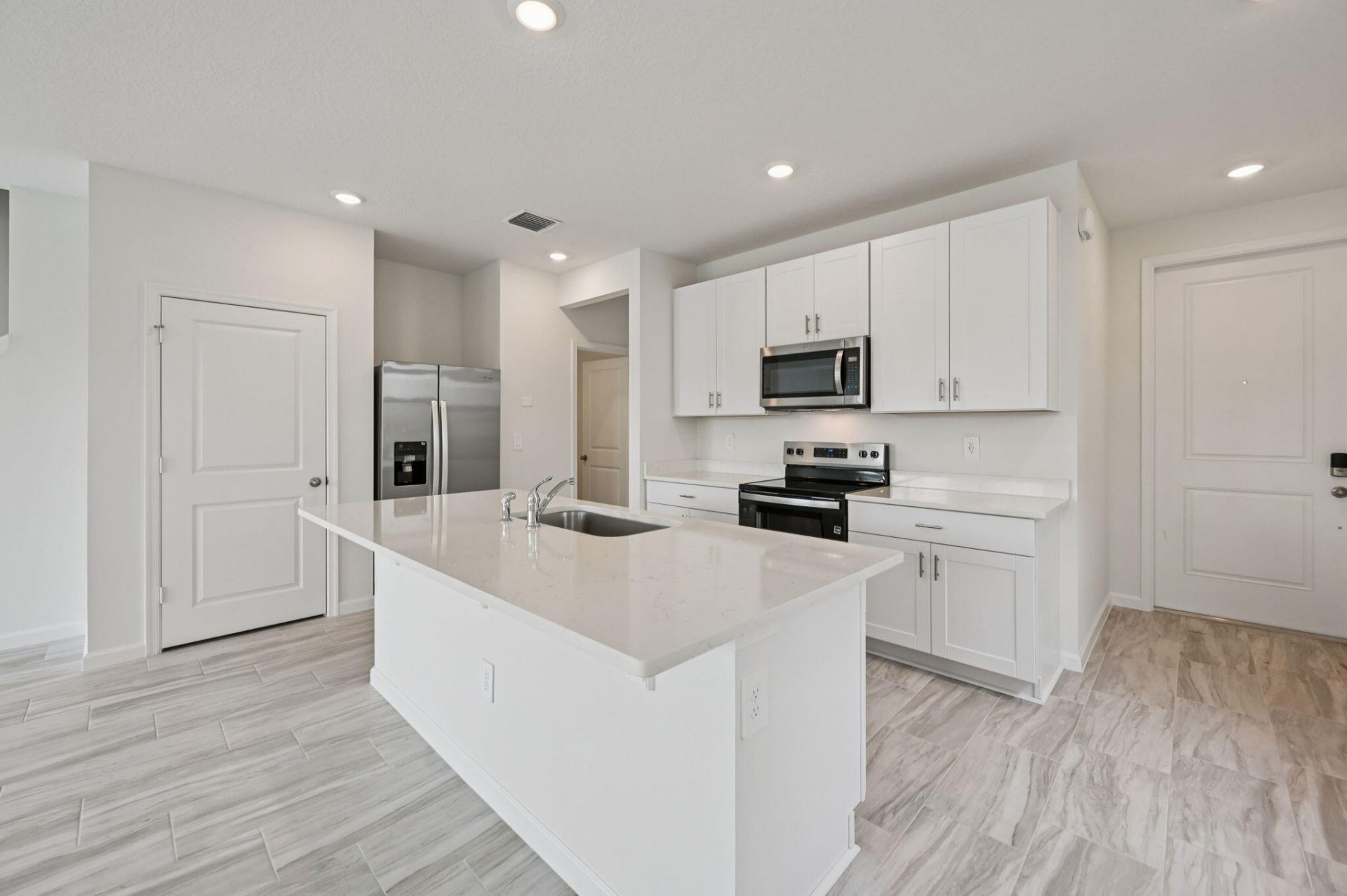 568 Salisbury Circle, Fort Pierce, FL 34982 Photo