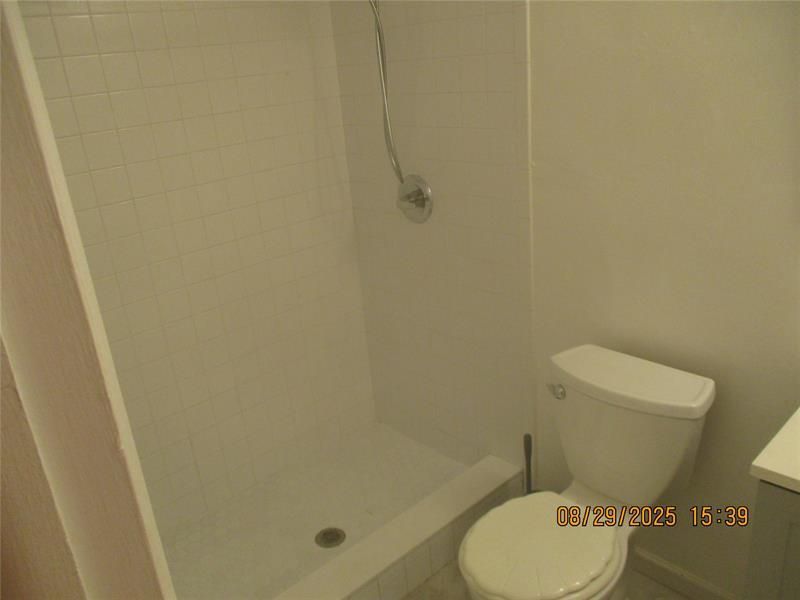 1750 N 17th Court, Unit 102, Hollywood, FL 33020 Photo