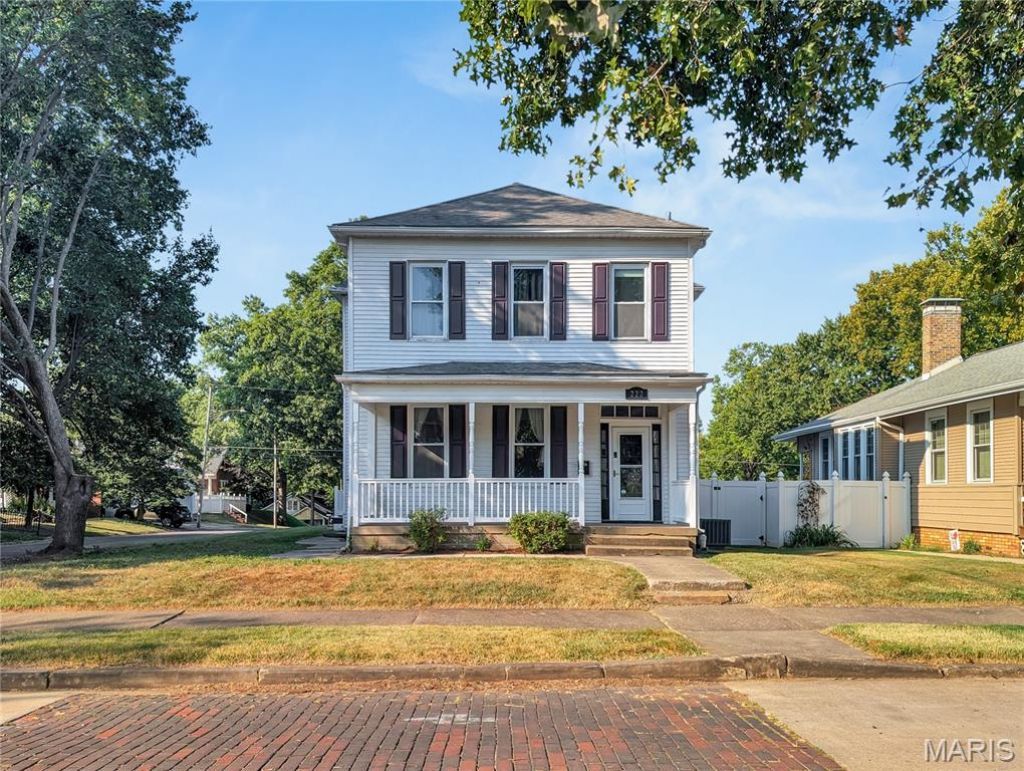 222 Wabash Avenue, Belleville, IL 62220 Main Photo