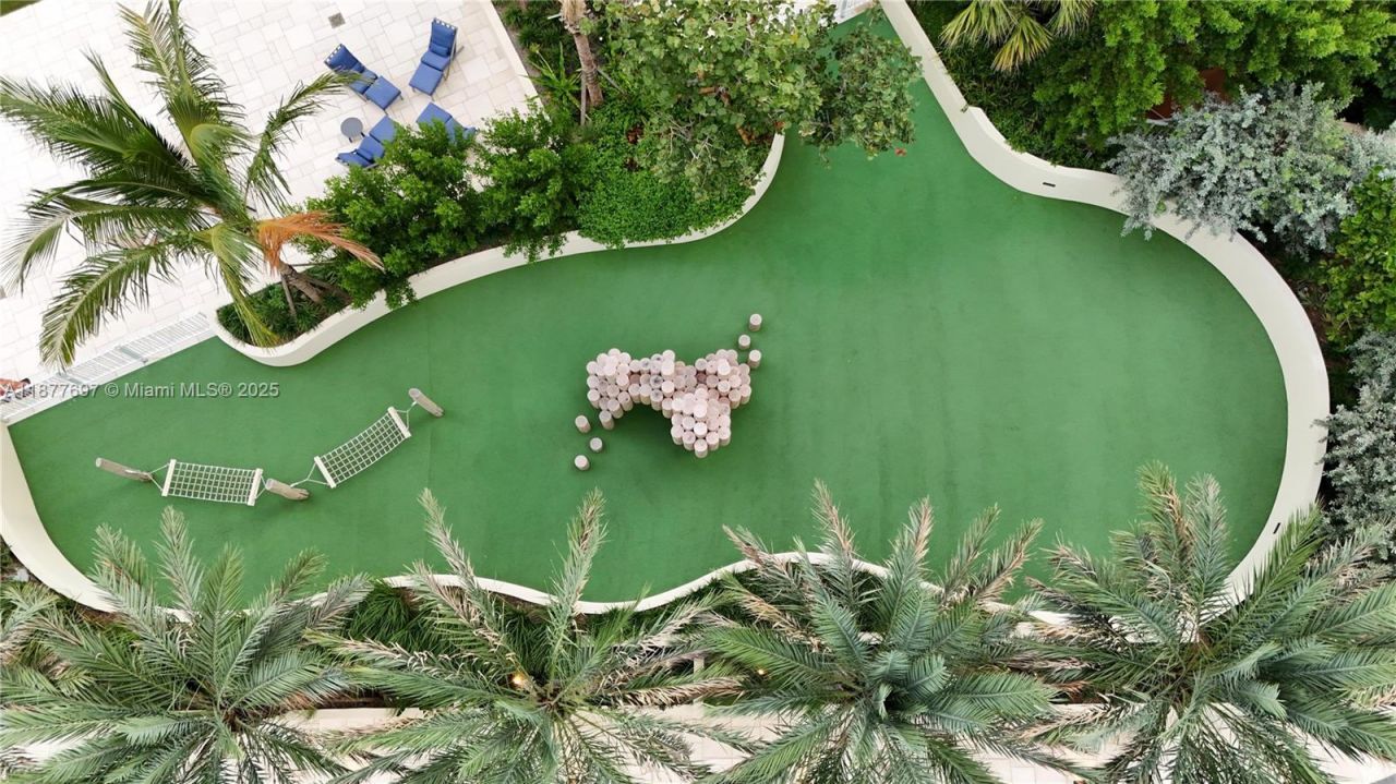 300 S Pointe Dr, Unit 2806, Miami Beach, FL 33139 Photo