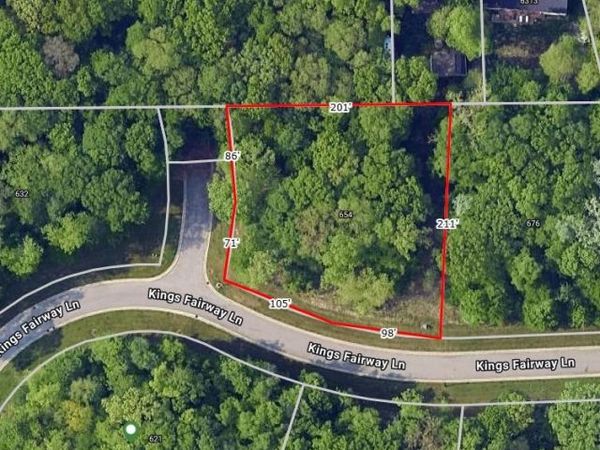 654 Kings Fairway Lane, Grand Blanc, MI 48439