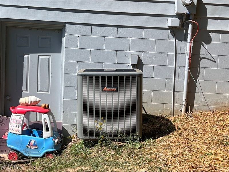 61220 Kadon Drive, New Concord, OH 43762 Photo 9