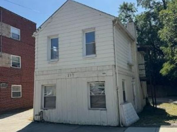 217 W Wyoming Avenue, Lockland, OH 45215