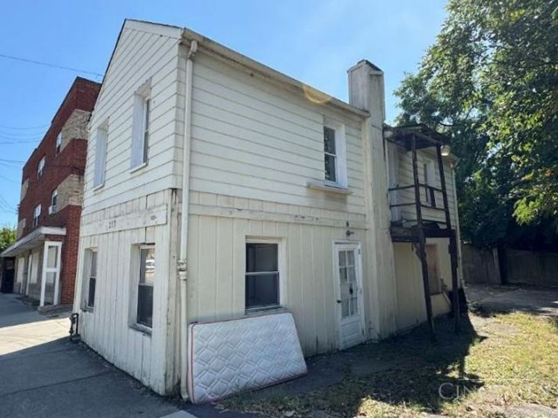 217 W Wyoming Avenue, Lockland, OH 45215 Photo 3