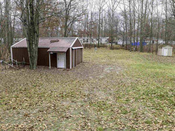 7737 Wilderness Drive, Weidman, MI 00000