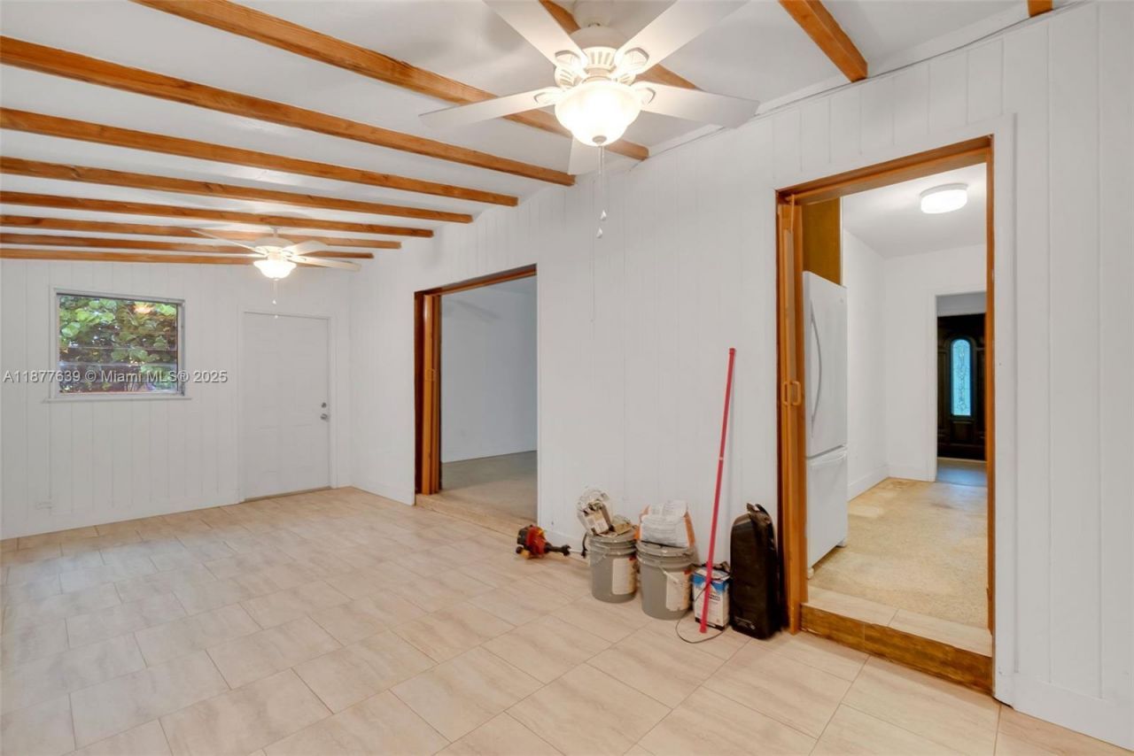 20400 NE 14th Ave, Miami, FL 33179 Photo