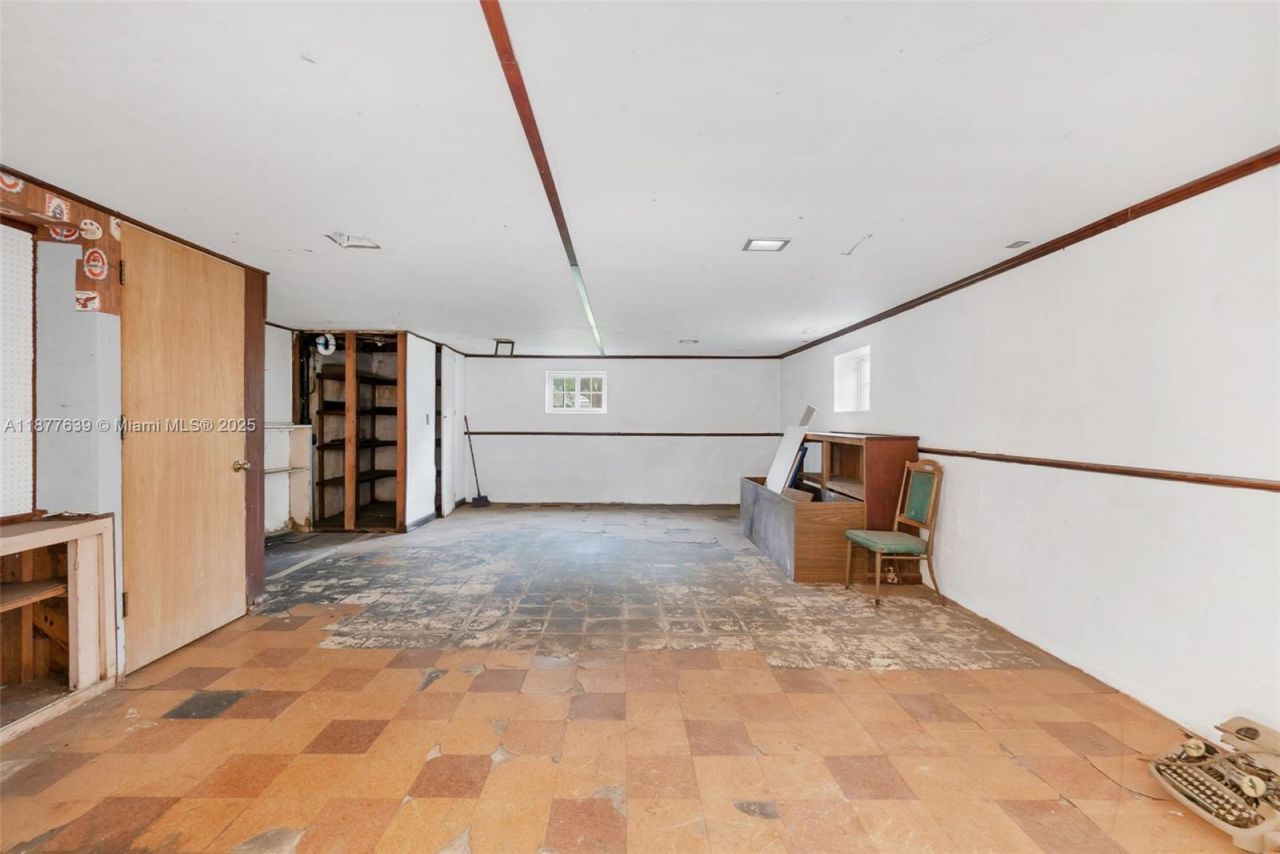 20400 NE 14th Ave, Miami, FL 33179 Photo