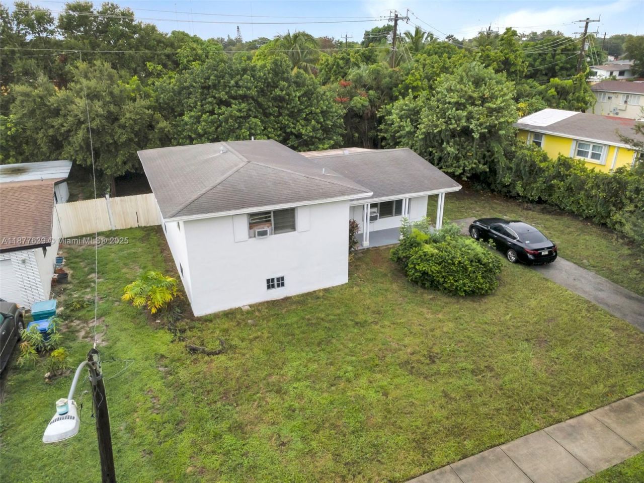 20400 NE 14th Ave, Miami, FL 33179 Photo