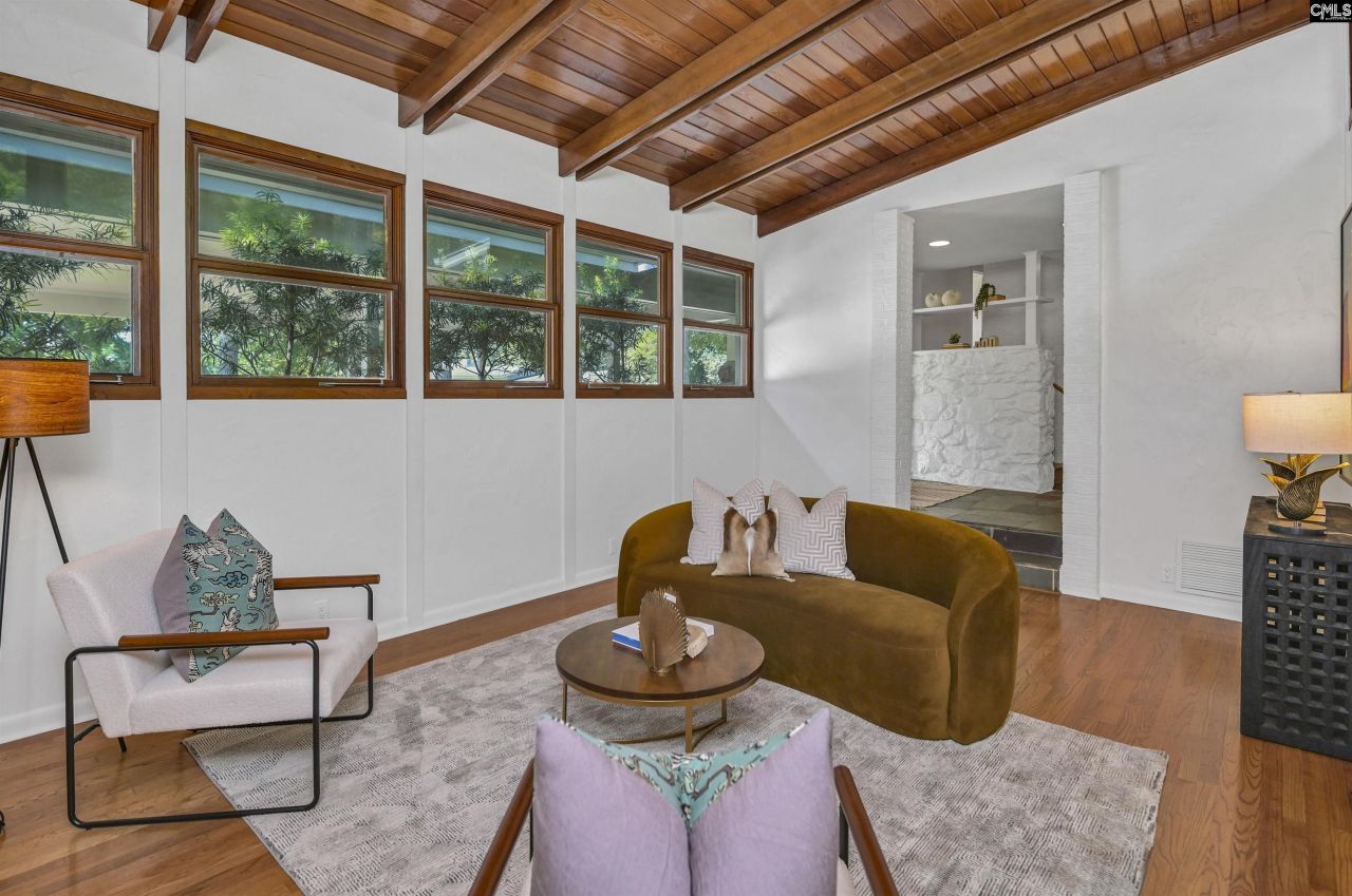 4865 Forest Ridge Lane Photo 10